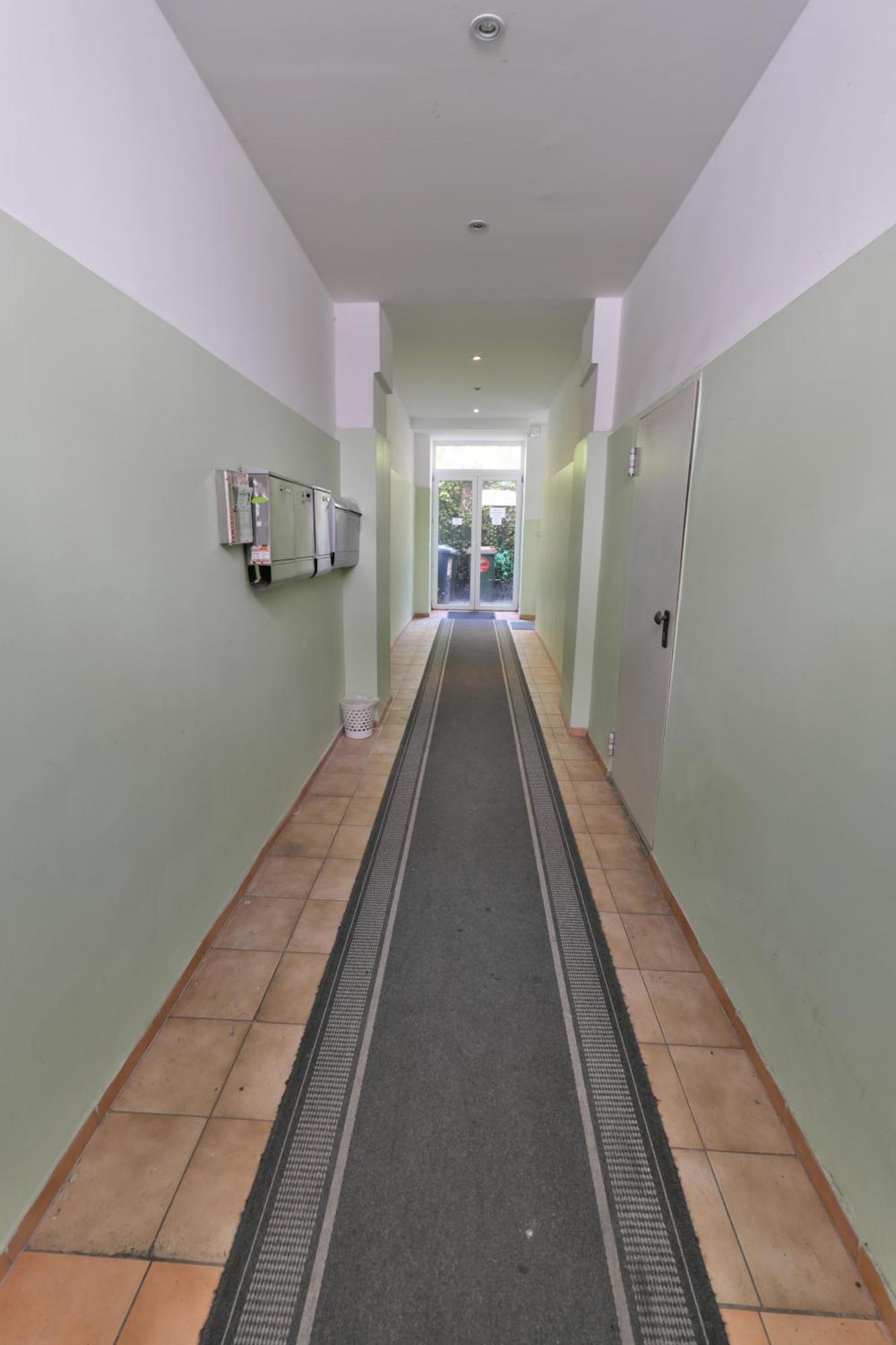 Mariahilf Apartment Wina Bagian luar foto